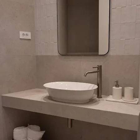 Heritage House Stone Orchard Вилла Орашац