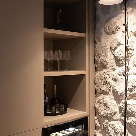 Heritage House Stone Orchard Вилла Орашац